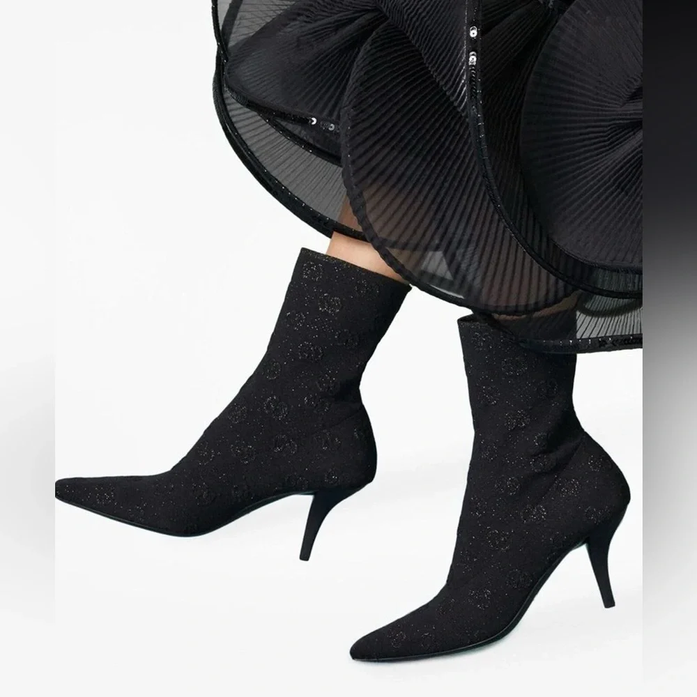 Gucci GG Knit Ankle Boots. GG technical knit fabric NIB size 6.5 - Picture 2 of 10